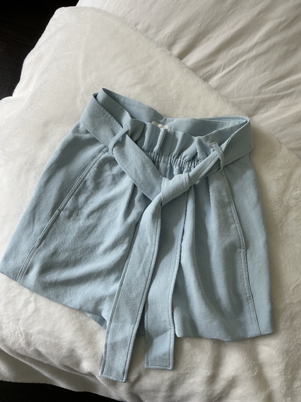 Aritzia Paperbag Waist Tie Shorts Light Blue Size 6